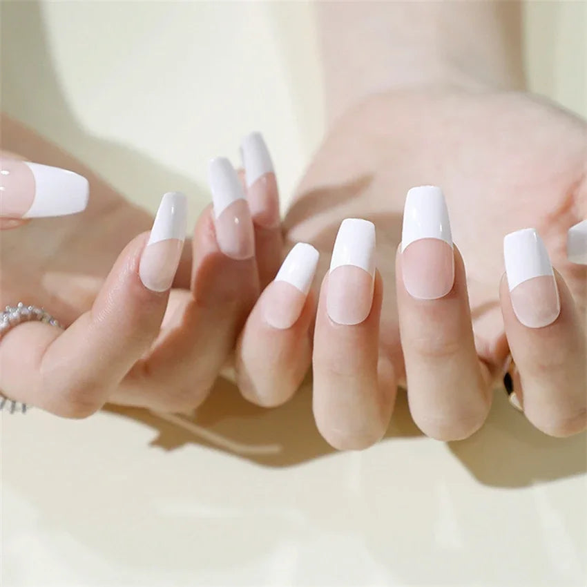 24p Artificial Acrylic Nail Art Fake Nails Full Coverage Removable Press On Nails Tip French Light Pink Heart False Nail Designs