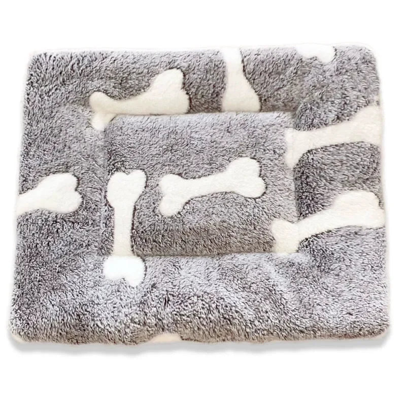 Pet Sleeping Mat Washable Plush Bed Mats for Cats  Blanket Pad Fleece Home Washable Warm Bear Pattern Blanket Pet Supplies