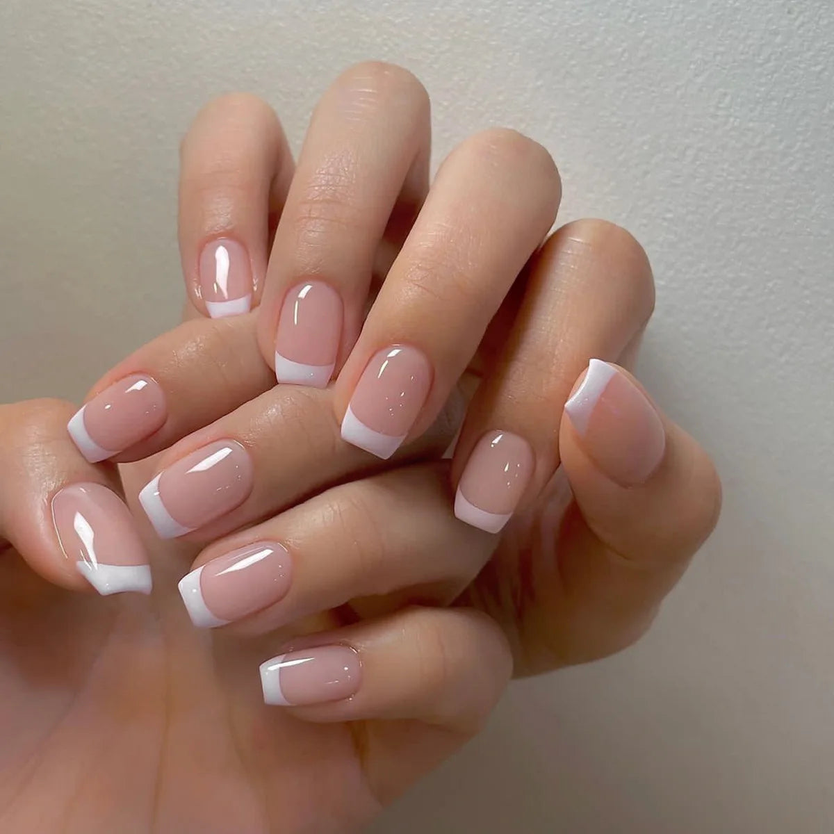 24Pcs Medium Long Ballet Fake Nails Art Flat Head Gold Line Frosted False Nails Press on Full Cover Removable Stick on Nail Tips