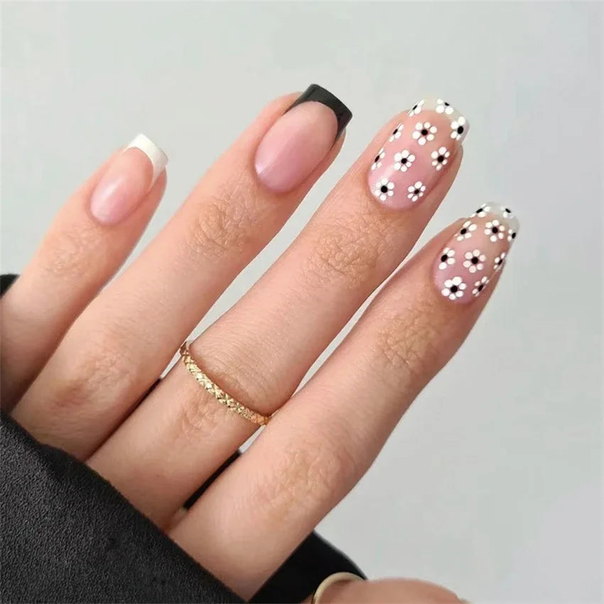 24p Artificial Acrylic Nail Art Fake Nails Full Coverage Removable Press On Nails Tip French Light Pink Heart False Nail Designs
